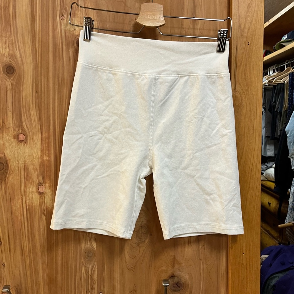 NWT Jungmaven White biker short, size L